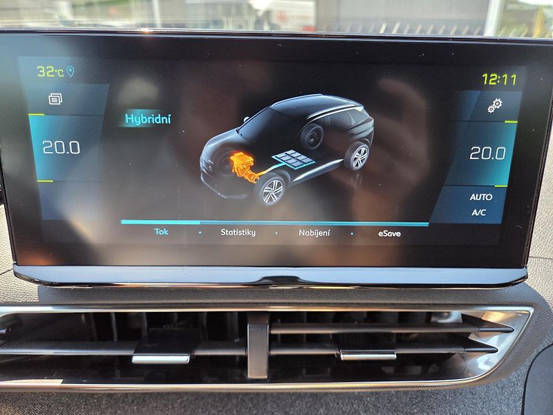 Peugeot 3008 (2023) 1.6 PHEV 165 ALLURE PACK EAT8 - fotka 21 z 32