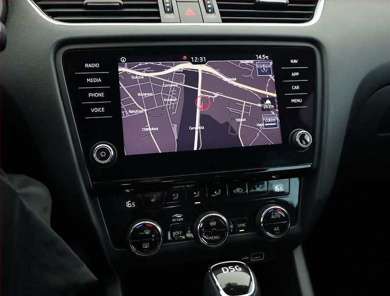 Škoda Octavia (2019) 1.5 TSI G-TEC, Automat, Kůže - fotka 10 z 20