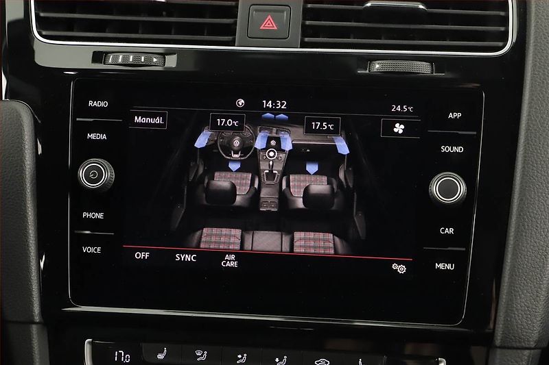 Volkswagen Golf (2019) 2.0 GTI Performance - fotka 13 z 16