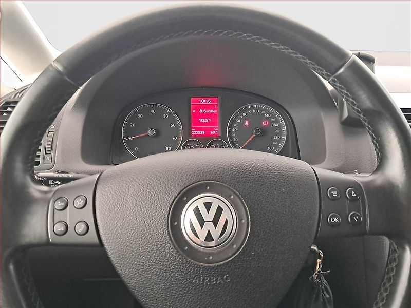 Volkswagen Touran (2009) 1.4 TSI, 7 míst, Tempomat - fotka 16 z 17