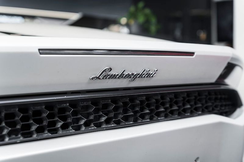 Lamborghini Huracán LP 610-4 Spyder Lift/Kamera/Se - fotka 17 z 27