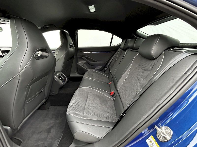 Škoda Superb (2025) 2.0 TSI 150kW DSG Sportline - fotka 29 z 35
