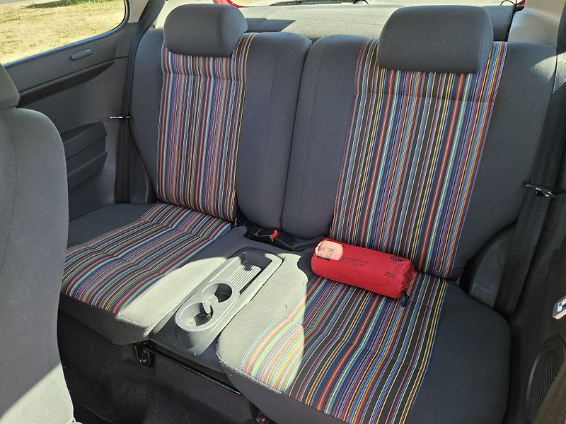 Volkswagen Fox (2006) 1.2, MOŽNÉ SPLÁTKY  - fotka 12 z 18