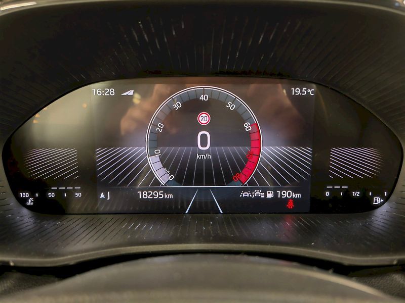 Škoda Fabia (2025) 1.0 TSI 70 kW Top Selection - fotka 7 z 28