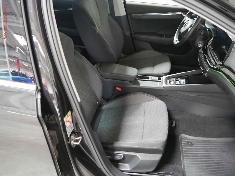 Škoda Octavia (2022) 2.0 TDi 4x4, 1.maj,ČR, Style - fotka 12 z 21
