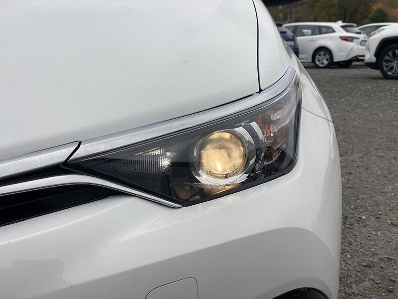 Toyota Auris 1.6i, ČR, Active, 2x kola - fotka 8 z 15
