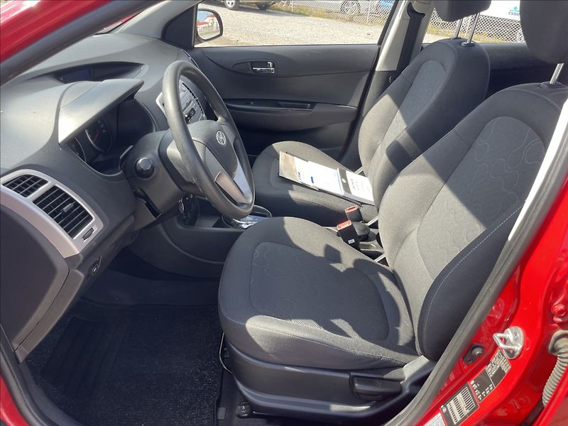 Hyundai i20 1,4 i 73kw Automat, Klima, LPG - fotka 7 z 28