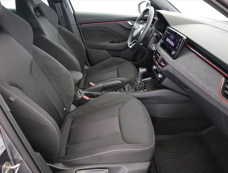 Škoda Kamiq (2024) Drive 1.0 TSI - fotka 7 z 18