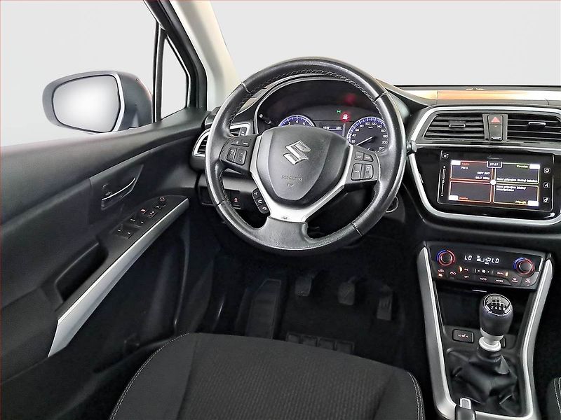 Suzuki SX4 S-Cross (2020) 1.4 BoosterJet, ČR,1.maj - fotka 7 z 18
