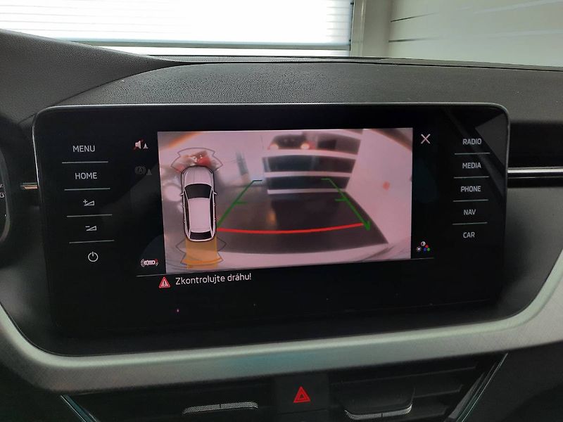 Škoda Scala (2022) Ambition 1.0 TSI (81kW/110k) - fotka 16 z 23