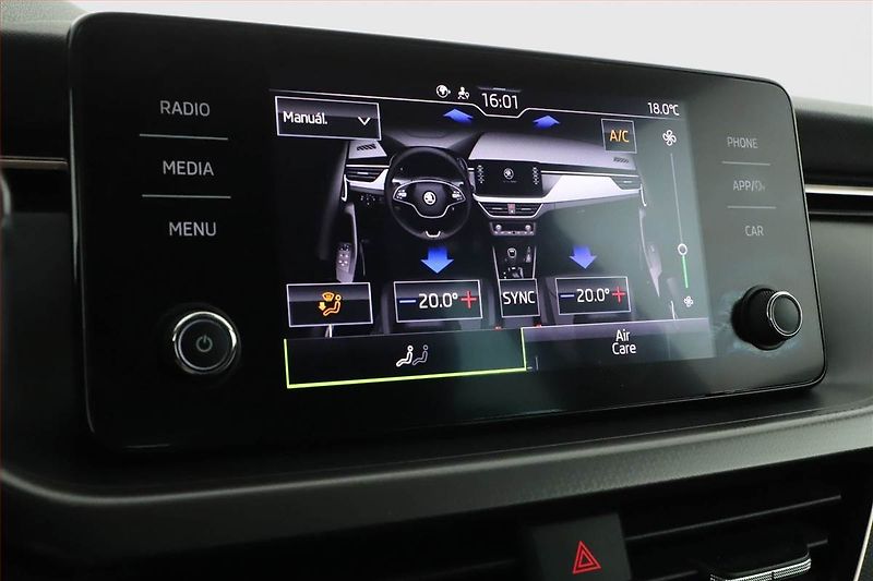 Škoda Scala (2023) Style 1.0 TSI, Automat, ČR - fotka 17 z 21