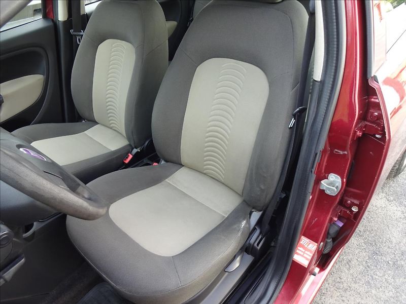 Fiat Linea 1,4i 57kW - fotka 17 z 40