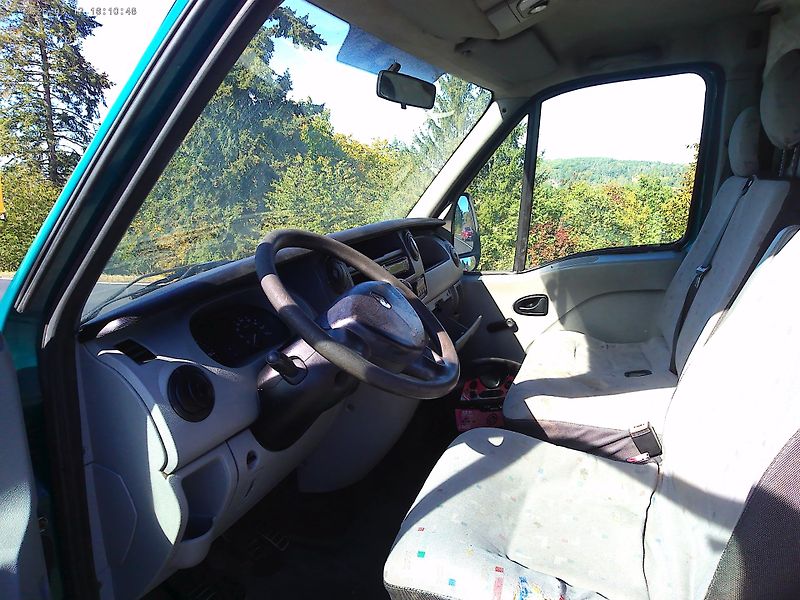 Renault Master 2.5 DCi, 84 kW, klima,tažné - fotka 9 z 21