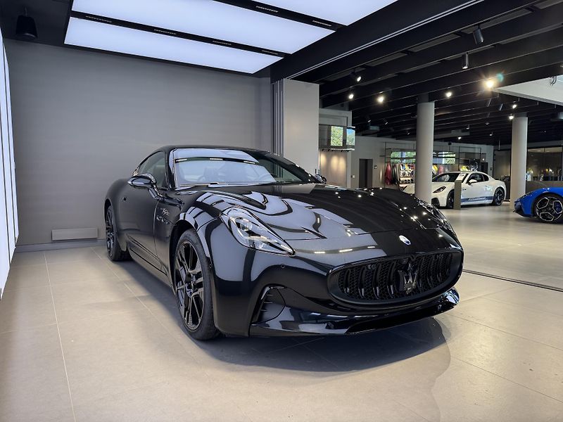 Maserati GranTurismo (2024) Folgore  - fotka 3 z 20
