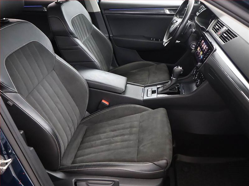 Škoda Superb (2023) Style 2.0 TDI - fotka 7 z 20
