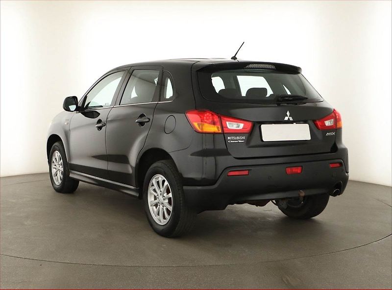 Mitsubishi ASX (2012) 1.8 DI-D MIVEC, 4X4, Tempomat - fotka 4 z 17