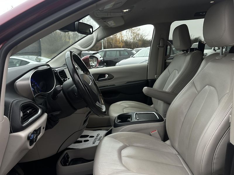 Chrysler Pacifica (2021) Chrysler Pacifica 2021 - fotka 7 z 22