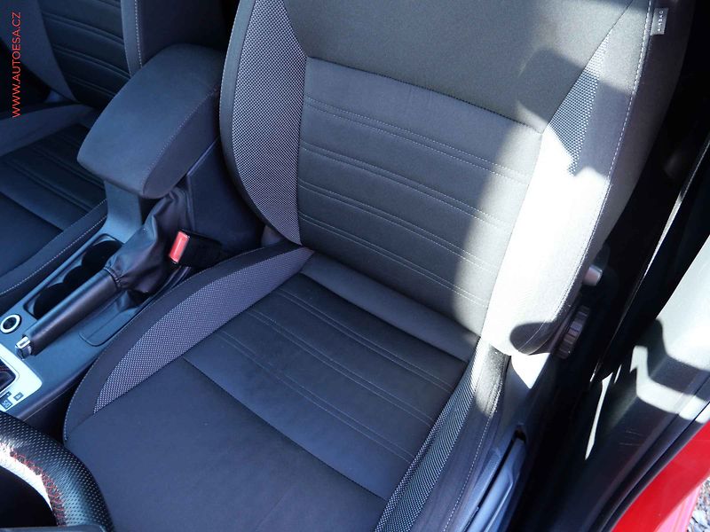 Škoda Octavia (2019) 1.6TDi, ČR, Ambition, DSG - fotka 9 z 20