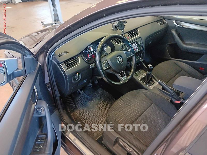 Škoda Octavia (2015) 2.0TDI 4x4, ČR, Scout, navi - fotka 3 z 3