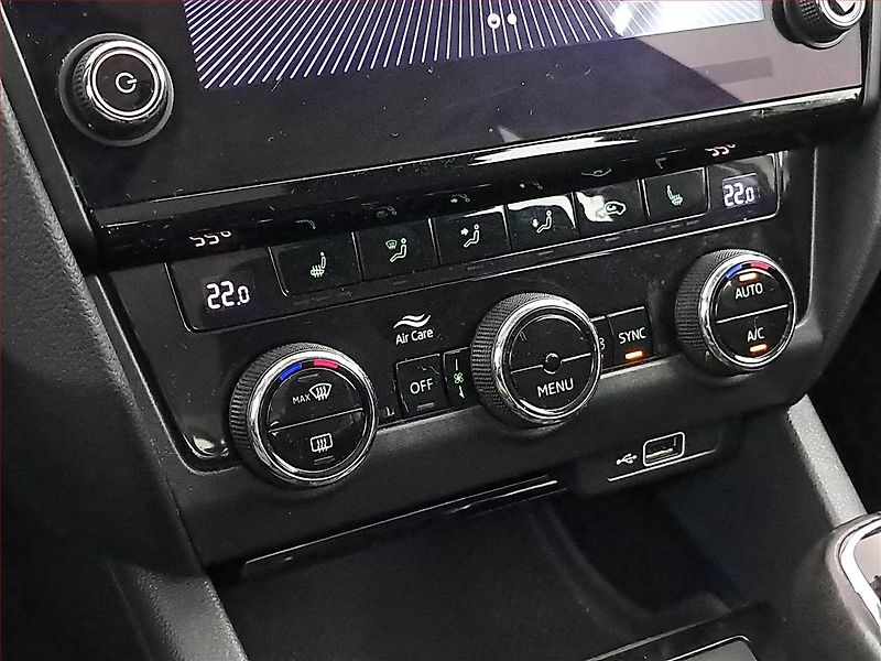 Škoda Octavia (2020) 1.6 TDI, Navi, Tempomat - fotka 16 z 16