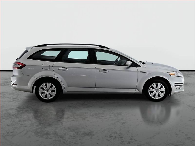 Ford Mondeo (2011) 2.0 TDCi, Vyhř. sedaček - fotka 6 z 14