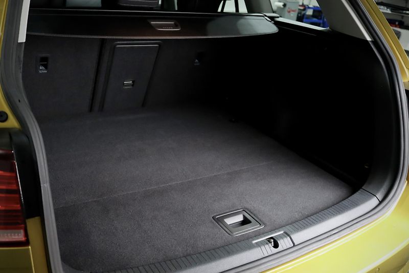 Volkswagen Golf 7 FL Variant 1.4 TSI 92 kW - fotka 35 z 35