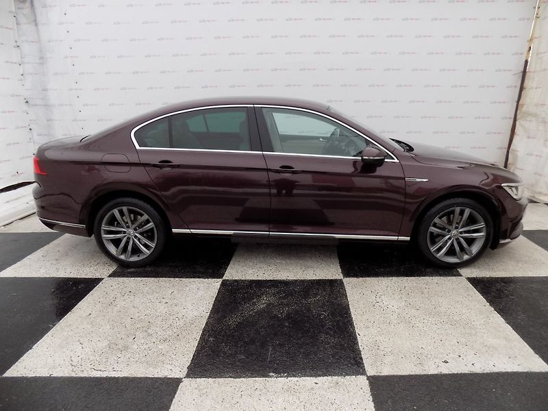 Volkswagen Passat (2017) 2.0TDI/DSG/4x4/NAVI/LED/ČR/ - fotka 6 z 42