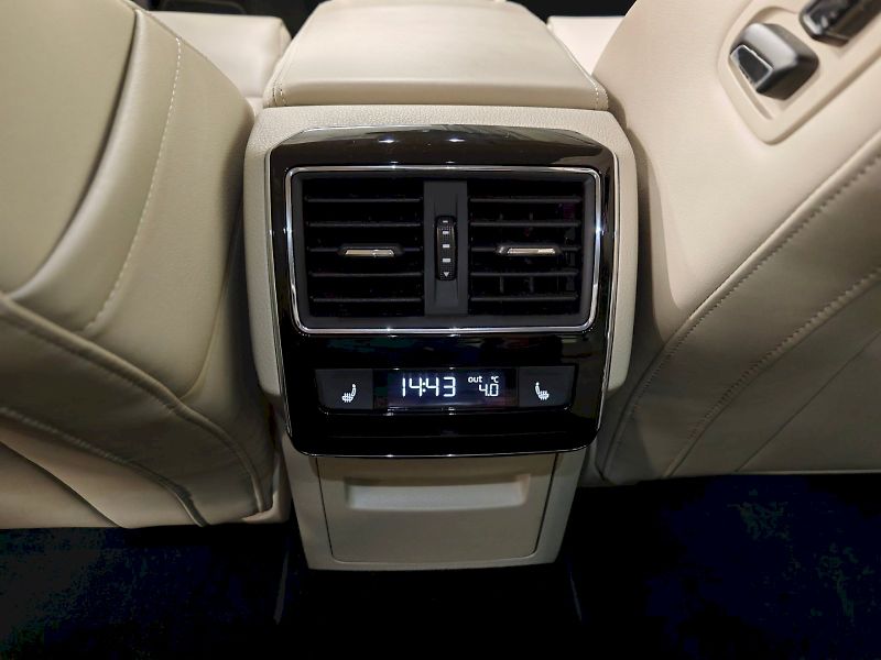 Škoda Superb (2024) iV 1.4 TSI 160 kW DSG L&K - fotka 23 z 28