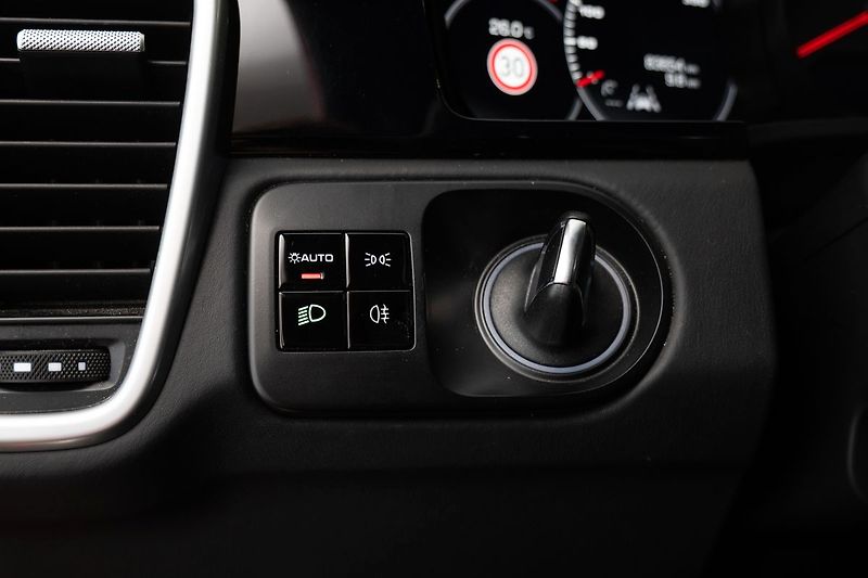 Porsche Cayenne Turbo Coupe Approved/Ceramic/B - fotka 17 z 22