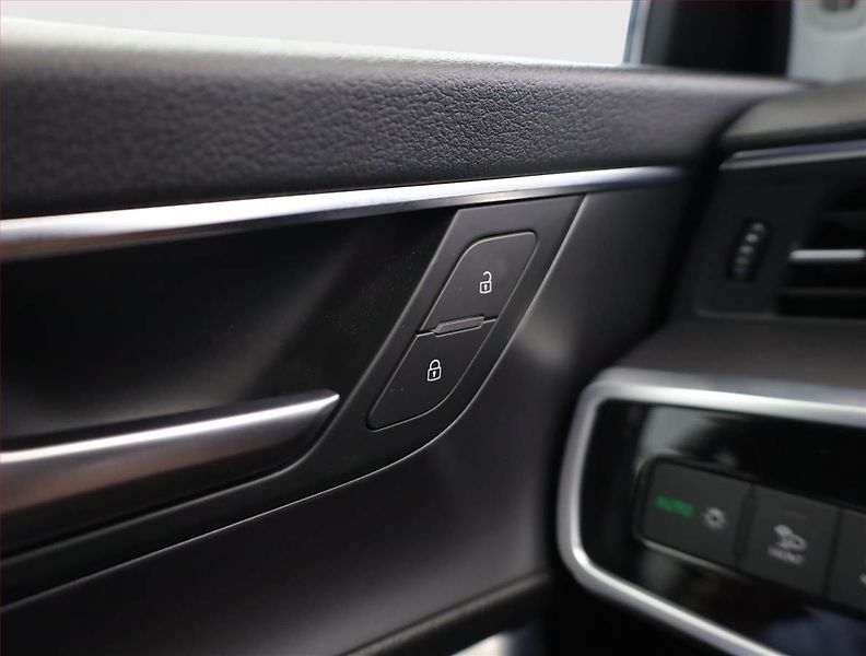 Audi A6 (2019) Sport 40 TDI - fotka 15 z 17