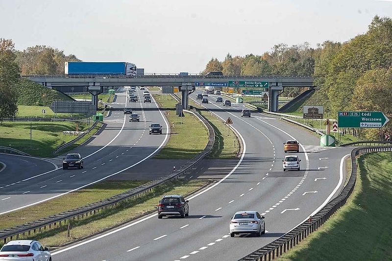 Díky místům, které dálnice S1 protíná, se o ní hovoří jako o nejkrásnější autostrádě v Polsku.