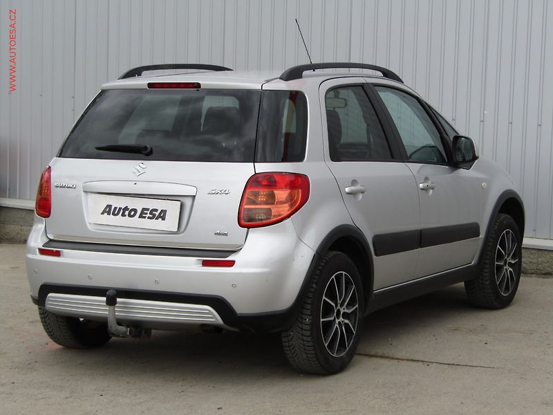 Suzuki SX4 (2007) 1.6 i - fotka 4 z 16