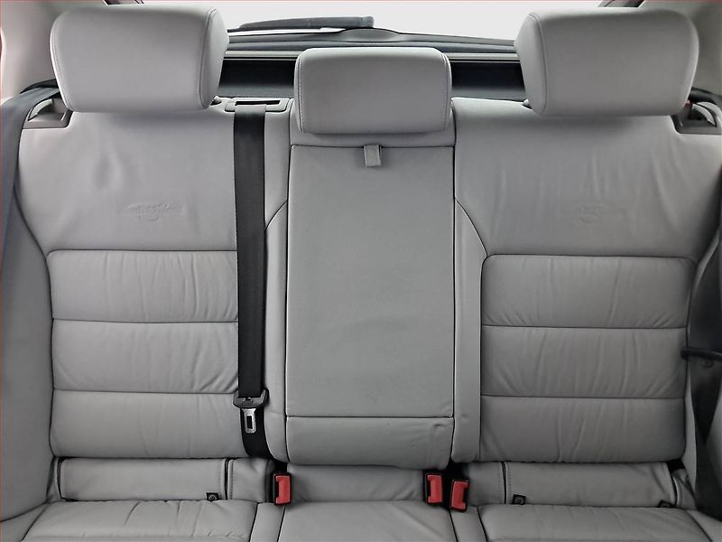 Škoda Octavia (2011) Laurin&Klement 1.8 TSI - fotka 10 z 22