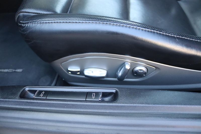 Porsche 911 991.2 CARRERA S 3.0 PDK 309kW  - fotka 26 z 50