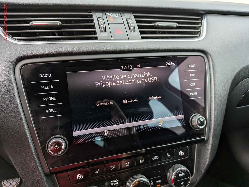 Škoda Octavia (2019) 2.0 TDi, 1.maj,ČR, Style - fotka 13 z 16