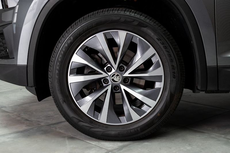 Škoda Kodiaq 2.0 TDI 110 DSG*TAŽNÉ*WEBASTO* - fotka 37 z 44
