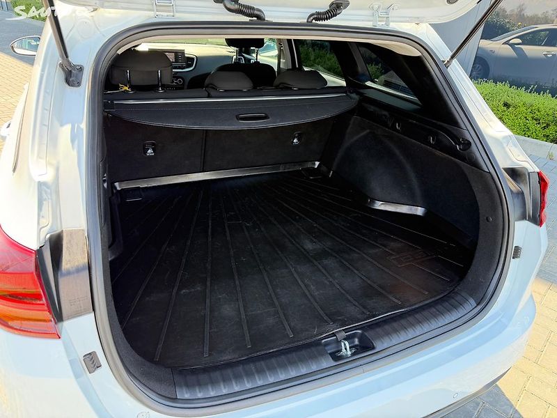 Kia Ceed (2022) 1.6 crdi 100 kW / facelift - fotka 10 z 18