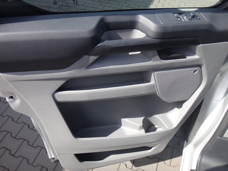 Ford Transit Custom (2026) Kombi Trend 340_L1H1_2.5Durate - fotka 12 z 30