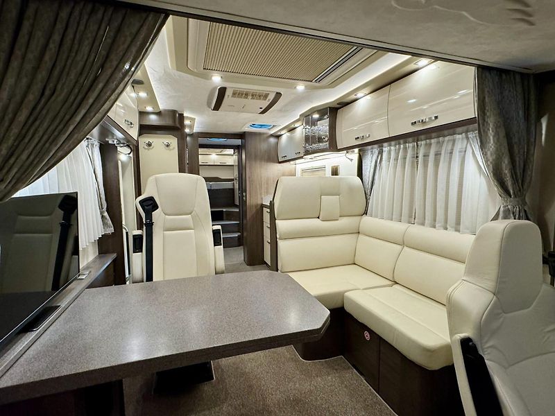 Phoenix (2024) TopX-Liner 10800 BMAMX - fotka 25 z 53