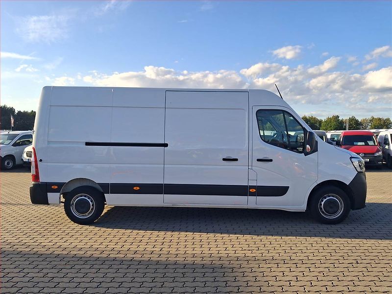 Renault Master (2024) 2.3 dCi 135, L3H2, 12m3, 1.0t - fotka 6 z 17