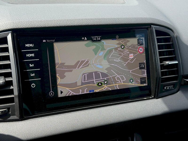 Škoda Karoq (2025) 1.5 TSI 110 kW DSG SportLine - fotka 21 z 28