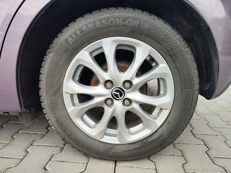 Mazda 2 1.5 Skyactiv/55kW - fotka 25 z 28
