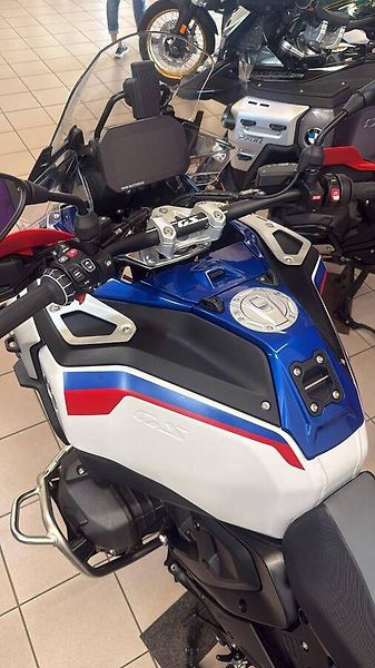 BMW R 1300 GS (2026) ADVENTURE TROPHY - fotka 4 z 4