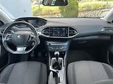 Peugeot 308 (2022) 1.2PT 96kW KAMERA  ČR NOVÉ - náhled 11