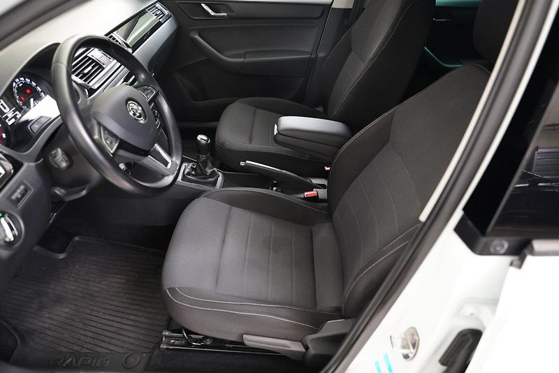 Škoda Rapid - fotka 6 z 6