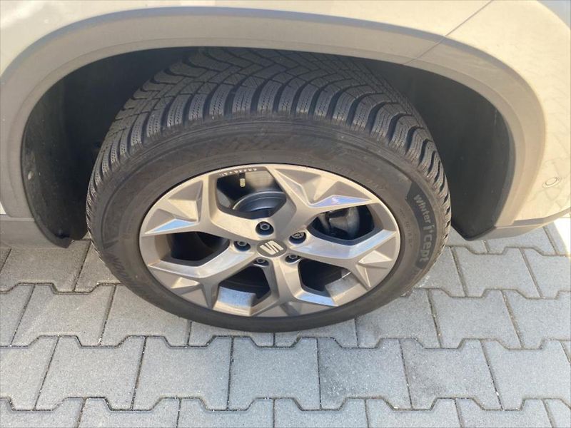 Seat Ateca 2,0 TDI TAŽNÉ,KAMERA,KŮŽE - fotka 9 z 11