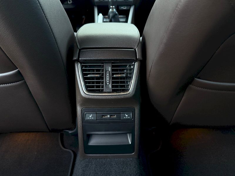 Škoda Octavia (2018) Combi 1.4 TSI 110 kW L&K - fotka 8 z 21