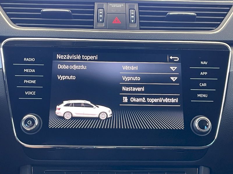 Škoda Superb (2023) 2.0 TDI 147kW DSG Style Plus c - fotka 19 z 35