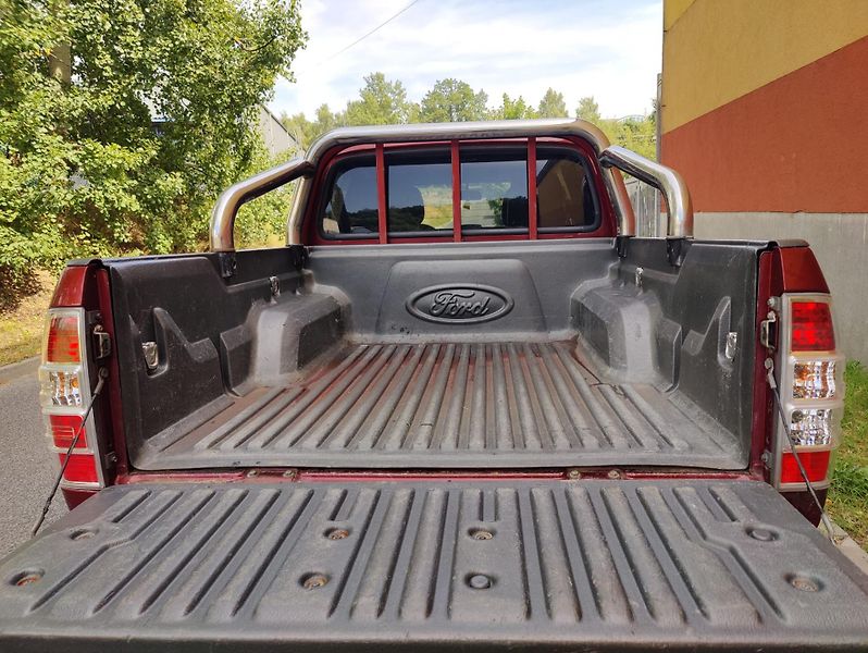 Ford Ranger 3,0 TDCi 4WD /automat /u - fotka 16 z 29