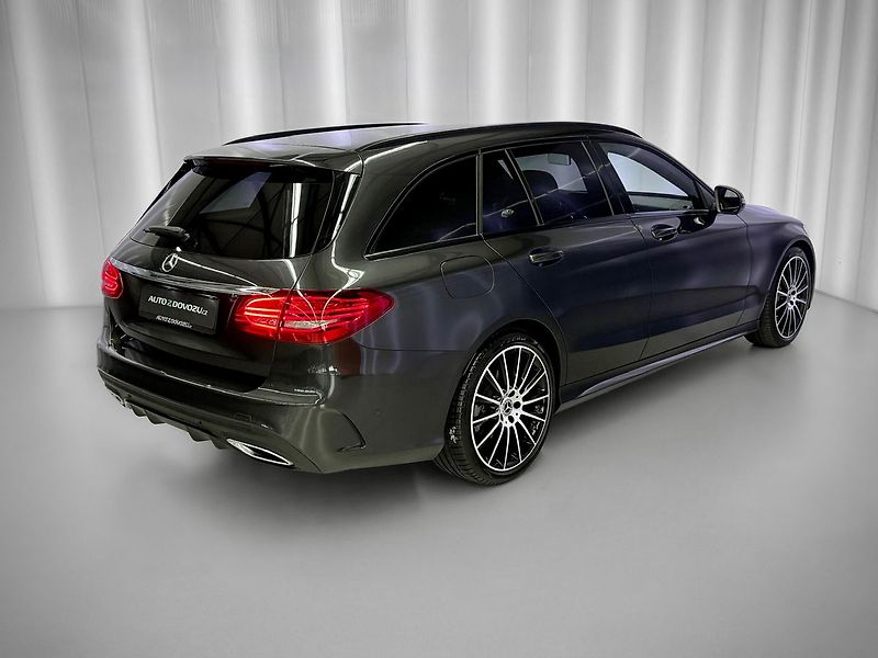 Mercedes-Benz Třídy C 300d AMG, WEBASTO, BURMESTER, - fotka 7 z 25
